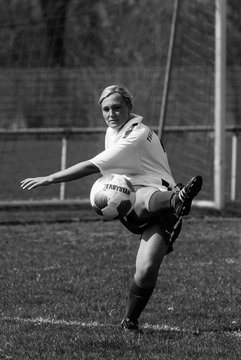 Bild 155 - Frauen Schmalfelder SV - TSV Siems : Ergebnis: 1:0